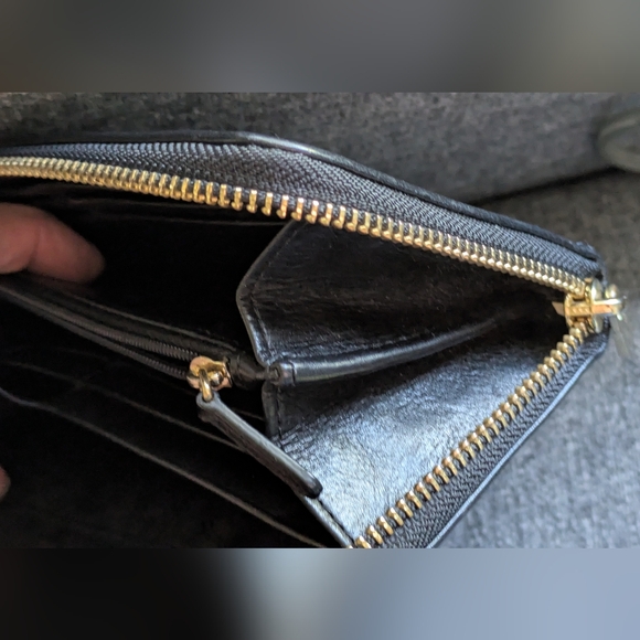 Michael Kors Studded Black Leather. - Picture 14 of 16